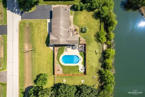 531 North Sycamore Street Hinckley IL 60520