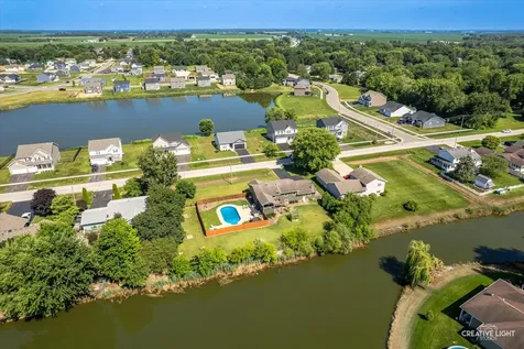 531 North Sycamore Street Hinckley IL 60520