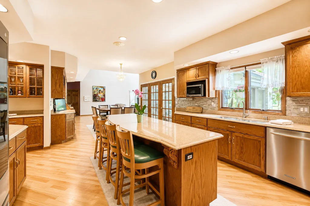 6904 Irish Court Darien IL 60561