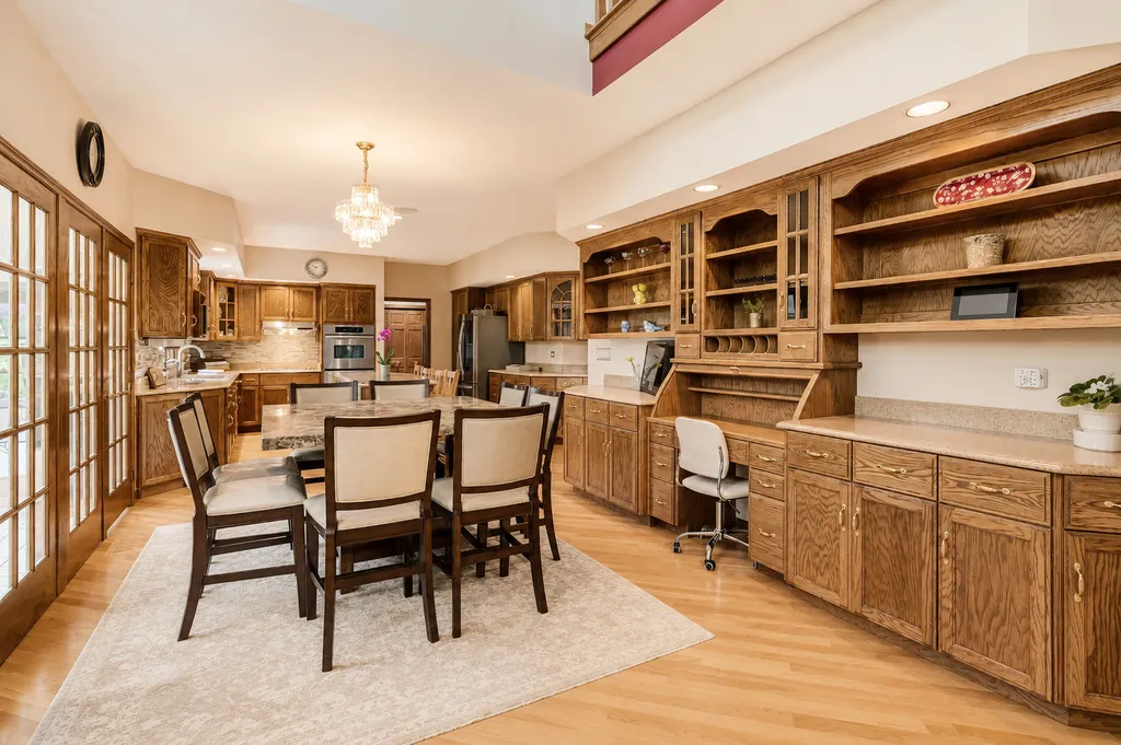 6904 Irish Court Darien IL 60561