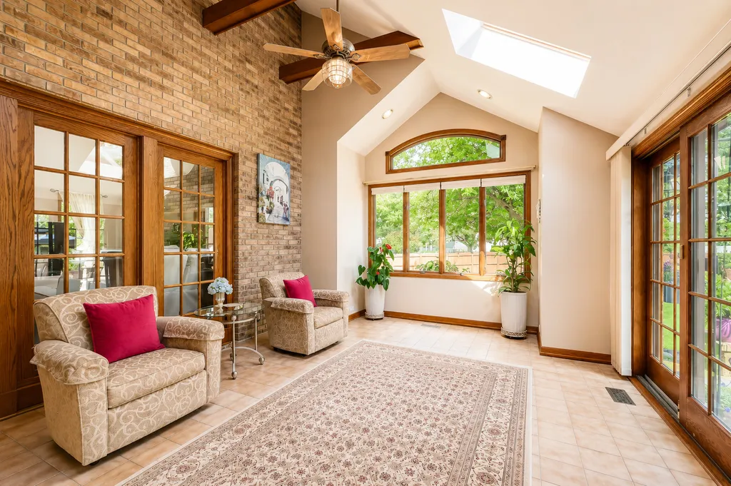6904 Irish Court Darien IL 60561