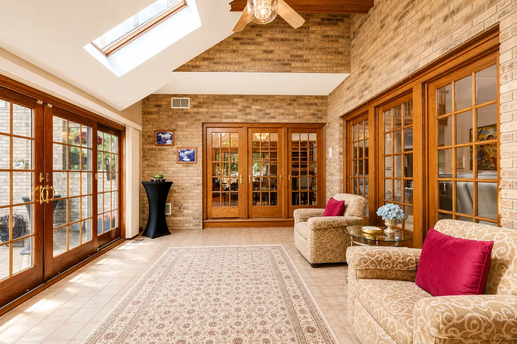 6904 Irish Court Darien IL 60561