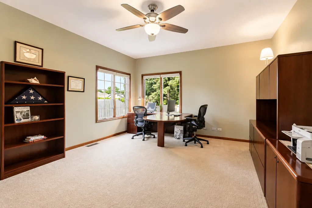 6904 Irish Court Darien IL 60561