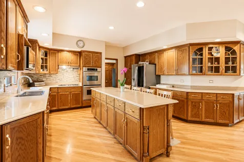 6904 Irish Court Darien IL 60561