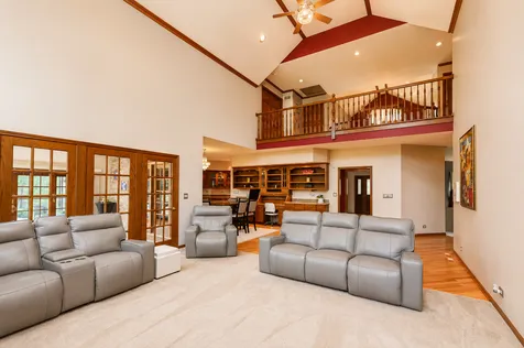 6904 Irish Court Darien IL 60561