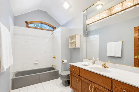 6904 Irish Court Darien IL 60561