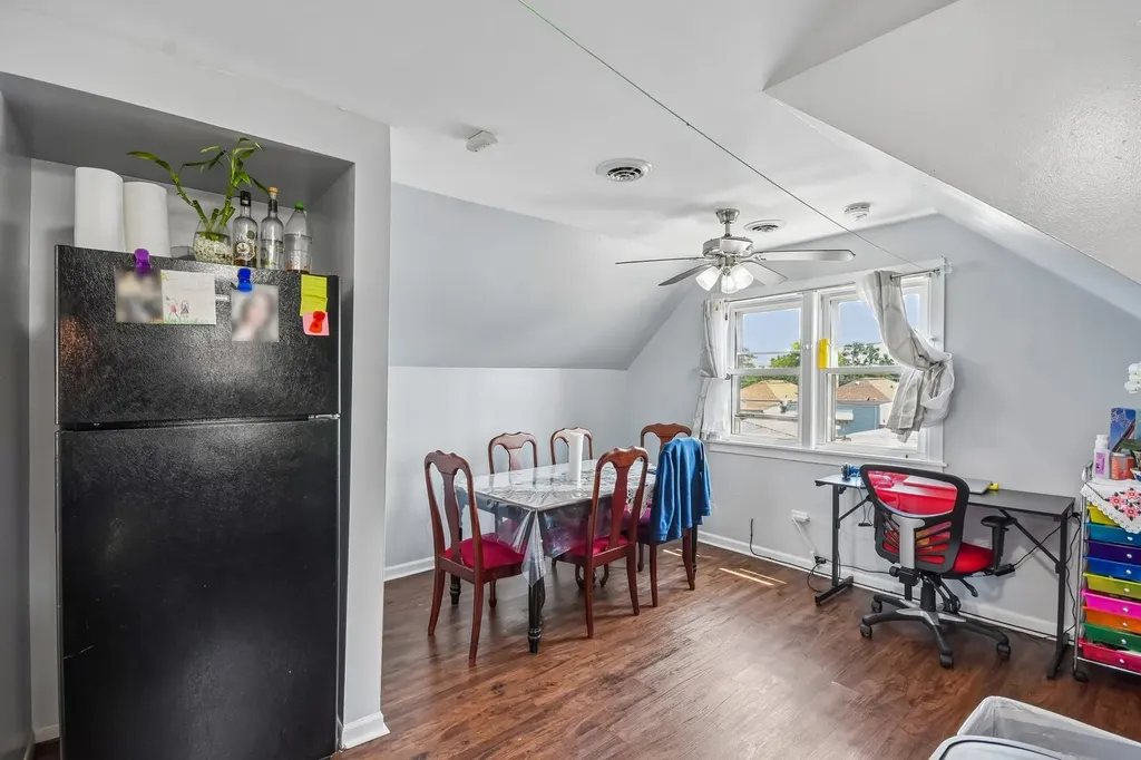 5011 South Kilbourn Avenue Chicago IL 60632