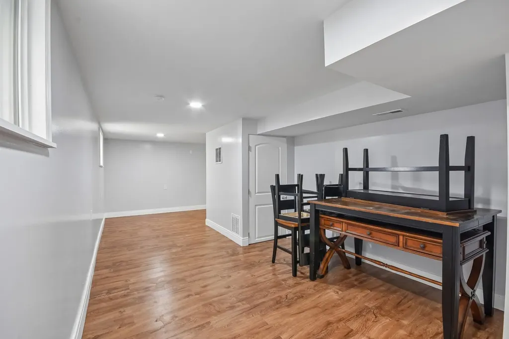 5011 South Kilbourn Avenue Chicago IL 60632