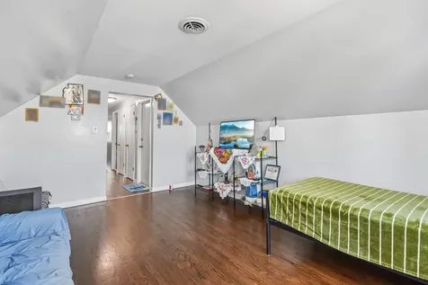 5011 South Kilbourn Avenue Chicago IL 60632