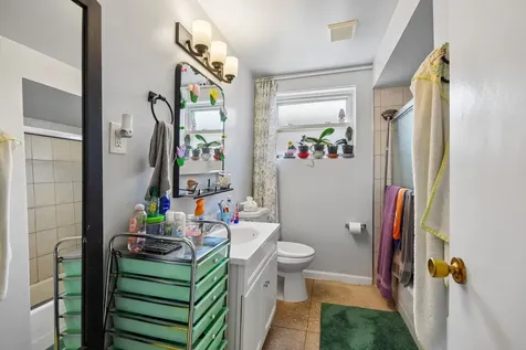 5011 South Kilbourn Avenue Chicago IL 60632