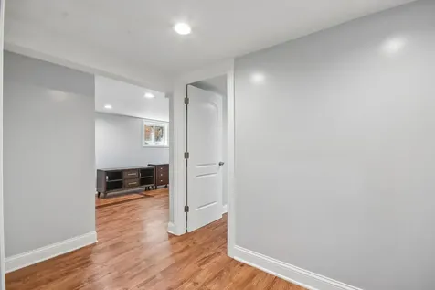 5011 South Kilbourn Avenue Chicago IL 60632