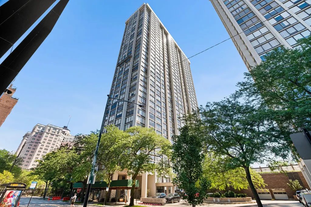 5455 North Sheridan Road Chicago IL 60640