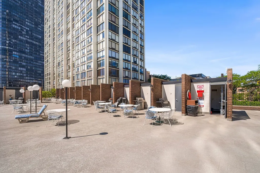 5455 North Sheridan Road Chicago IL 60640