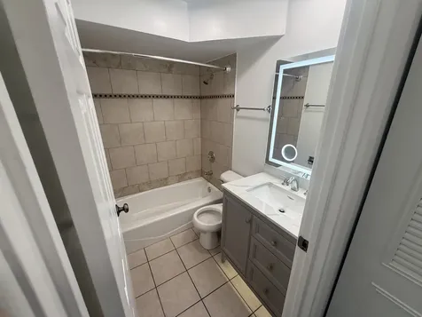 1442 Carriage Lane Westmont IL 60559