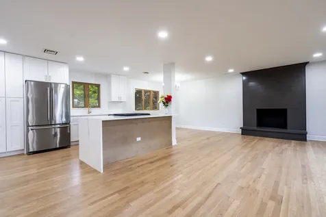 404 Tomah Avenue Prospect Heights IL 60070
