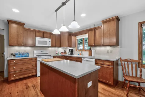 1811 Park Avenue Sycamore IL 60178