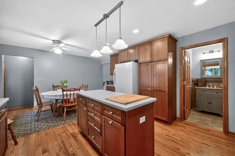 1811 Park Avenue Sycamore IL 60178