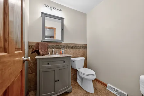 1811 Park Avenue Sycamore IL 60178