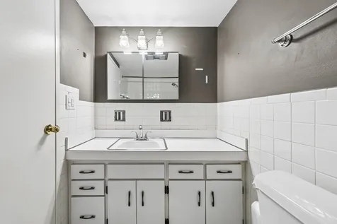 1139 Leavitt Avenue Flossmoor IL 60422