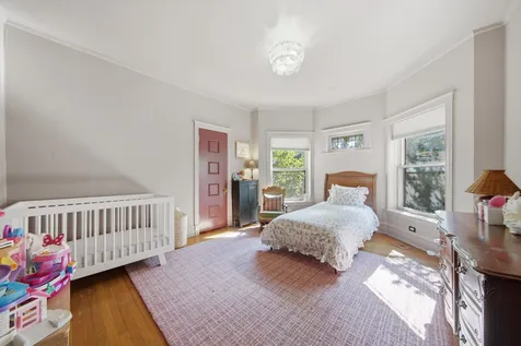 425 Greenwood Street Evanston IL 60201