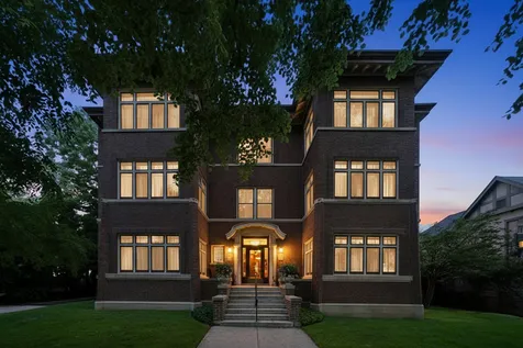 425 Greenwood Street Evanston IL 60201
