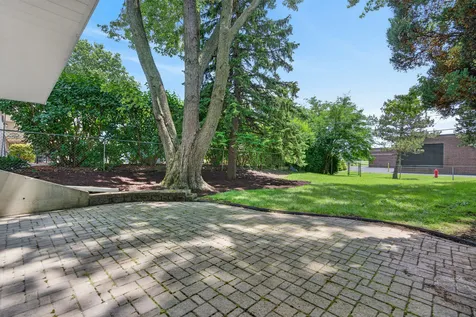 405 West Newport Road Hoffman Estates IL 60169