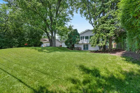 405 West Newport Road Hoffman Estates IL 60169