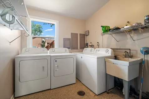 627 Chardonnay Lane Crystal Lake IL 60014
