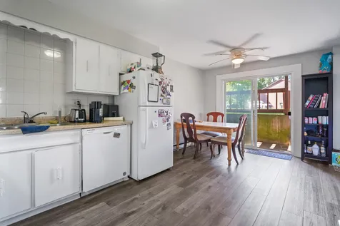 627 Chardonnay Lane Crystal Lake IL 60014