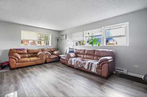 627 Chardonnay Lane Crystal Lake IL 60014