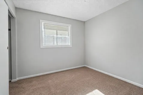627 Chardonnay Lane Crystal Lake IL 60014
