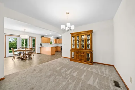 219 Acorn Drive Poplar Grove IL 61065