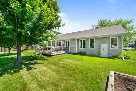 219 Acorn Drive Poplar Grove IL 61065