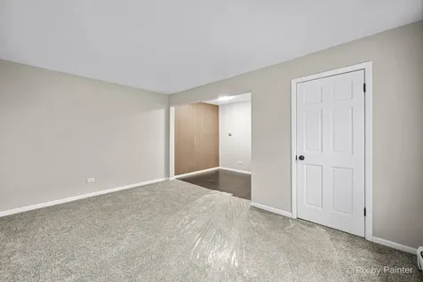 16 King Arthur Court Northlake IL 60164