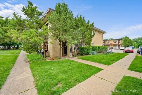 16 King Arthur Court Northlake IL 60164