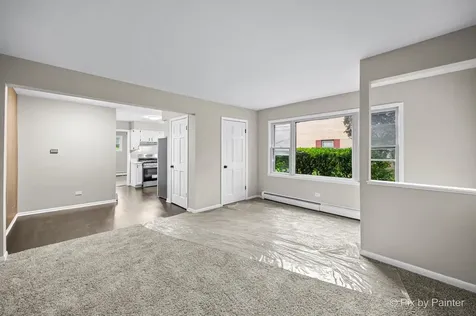 16 King Arthur Court Northlake IL 60164