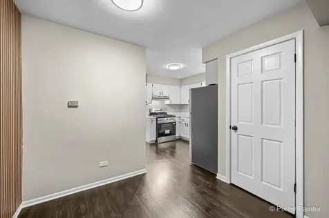 16 King Arthur Court Northlake IL 60164