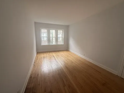 7342 North Damen Avenue Chicago IL 60645