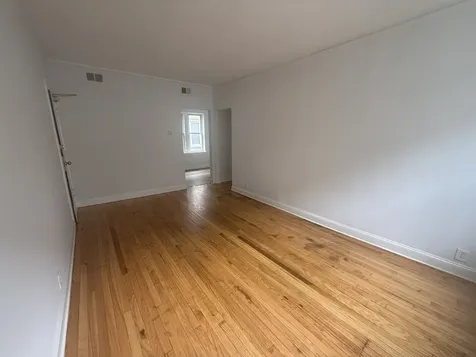 7342 North Damen Avenue Chicago IL 60645