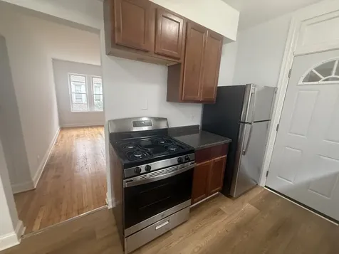 7342 North Damen Avenue Chicago IL 60645