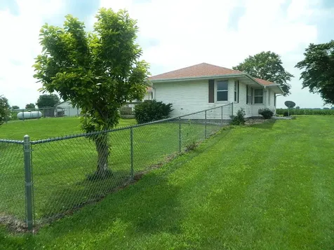 3669 North 13000 Road Bonfield IL 60913