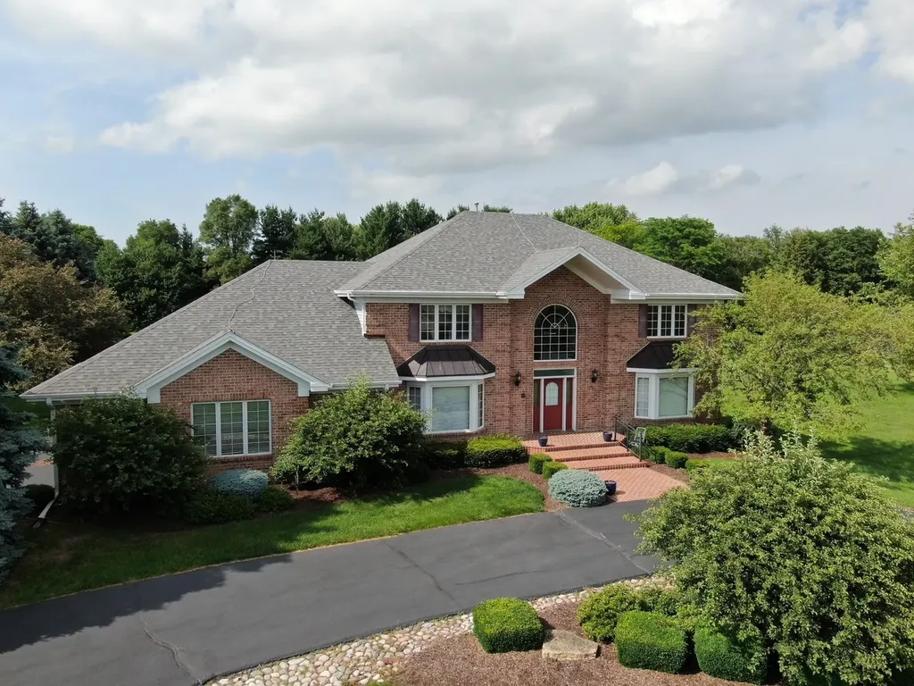 520 Schauer Lane Rockford IL 61107