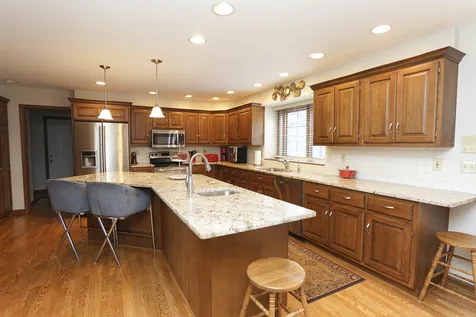 520 Schauer Lane Rockford IL 61107
