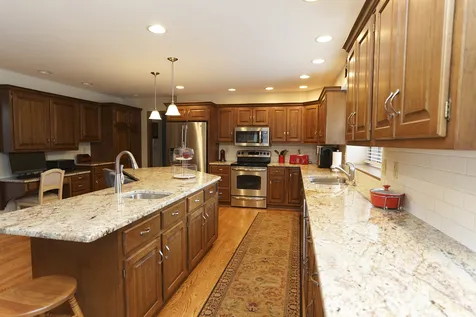 520 Schauer Lane Rockford IL 61107