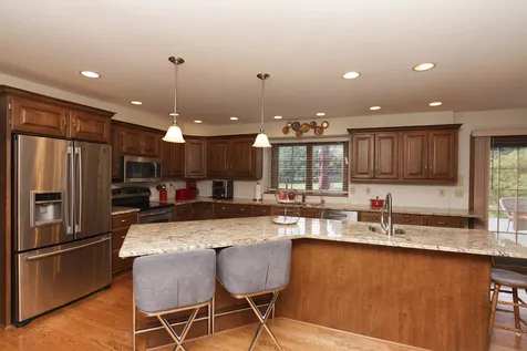 520 Schauer Lane Rockford IL 61107