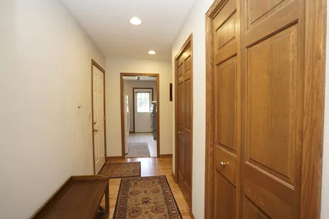 520 Schauer Lane Rockford IL 61107