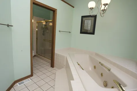 520 Schauer Lane Rockford IL 61107