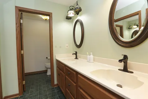 520 Schauer Lane Rockford IL 61107