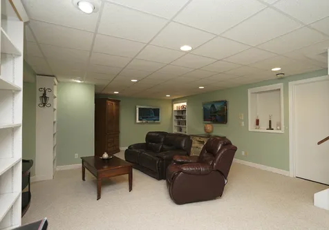 520 Schauer Lane Rockford IL 61107