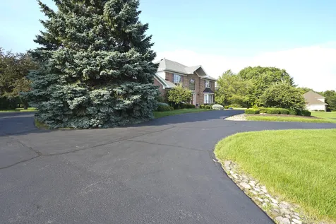 520 Schauer Lane Rockford IL 61107